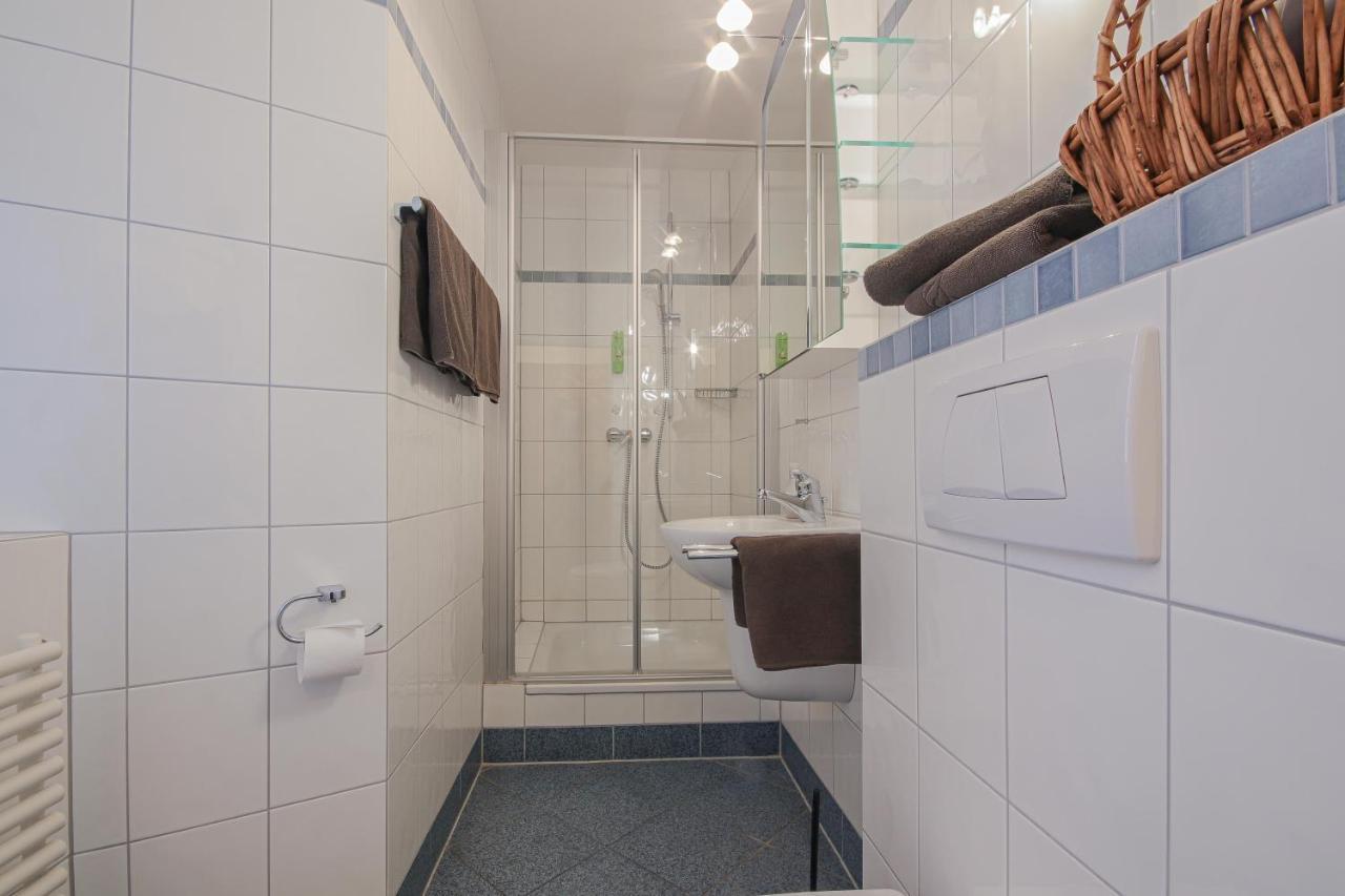 Landgasthof Hotel Rebstock Штюлинген Экстерьер фото