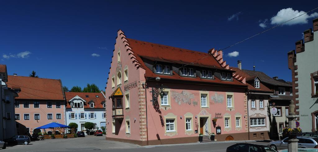 Landgasthof Hotel Rebstock Штюлинген Экстерьер фото