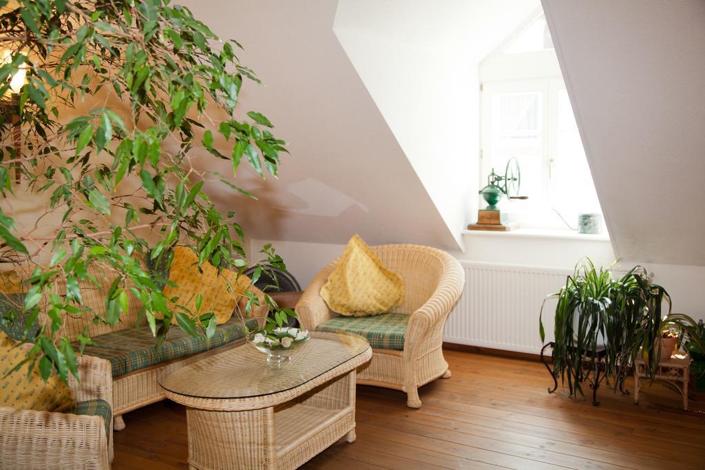 Landgasthof Hotel Rebstock Штюлинген Экстерьер фото